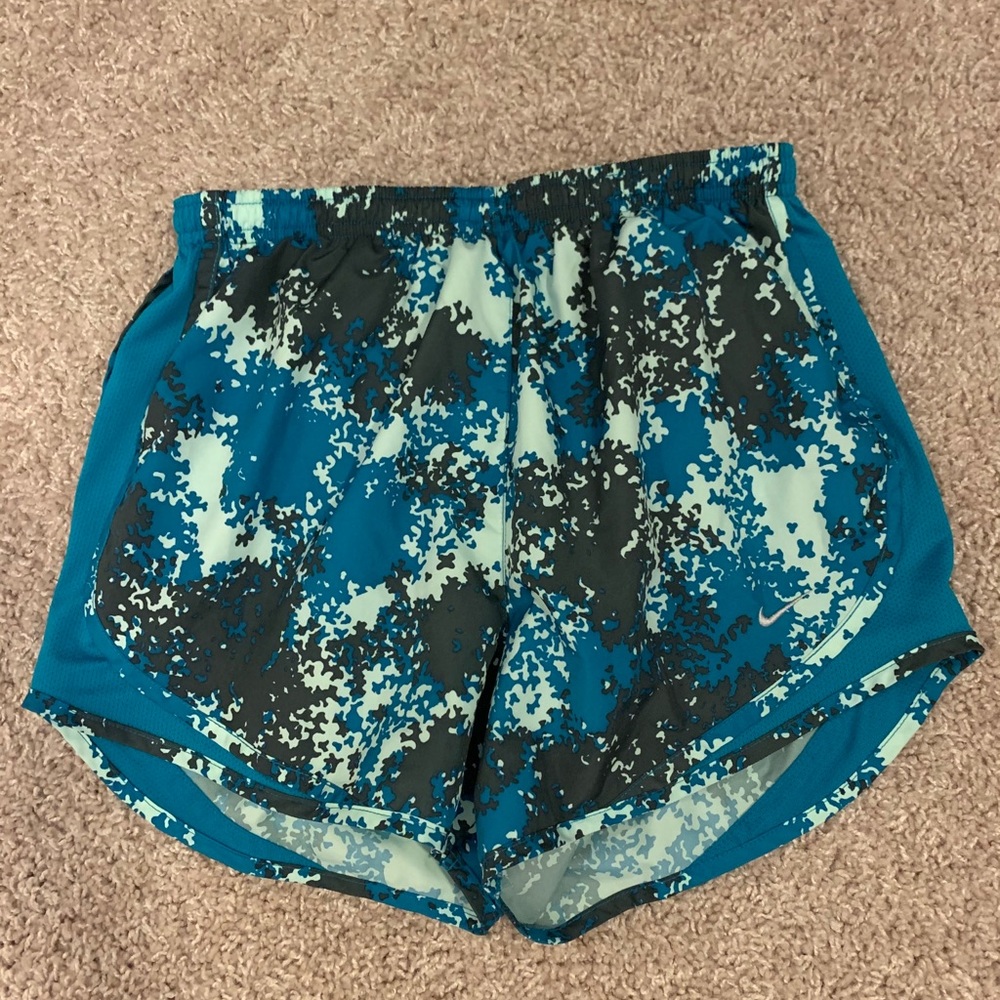 Nike Camo Running Shorts (Size Small)